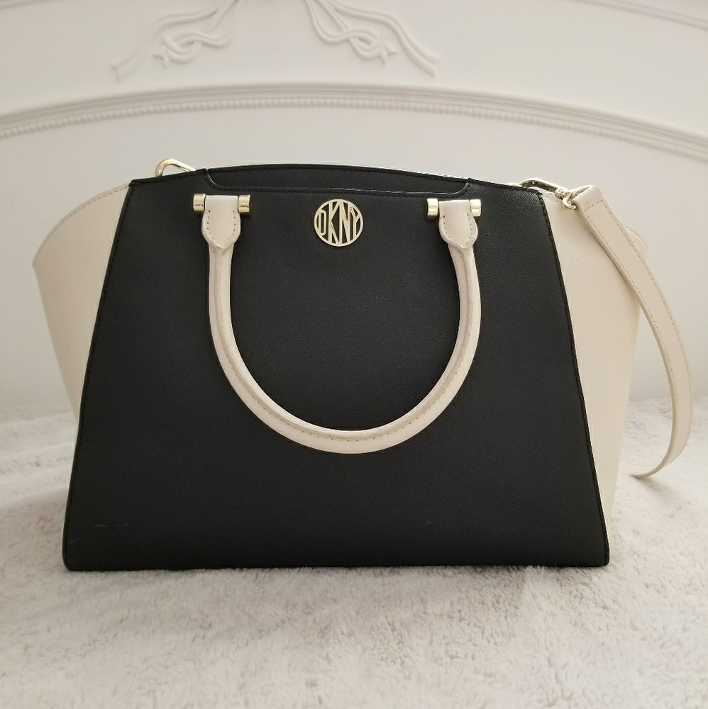DKYN purse